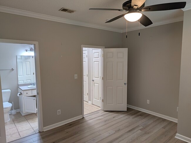 5106 Walden Park Dr Unit Walden Park Condo