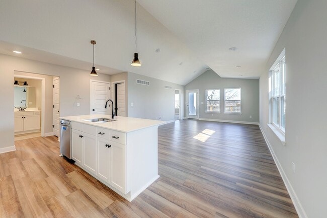 Photo - {18021} Southpointe Ranch + Finished Basem...