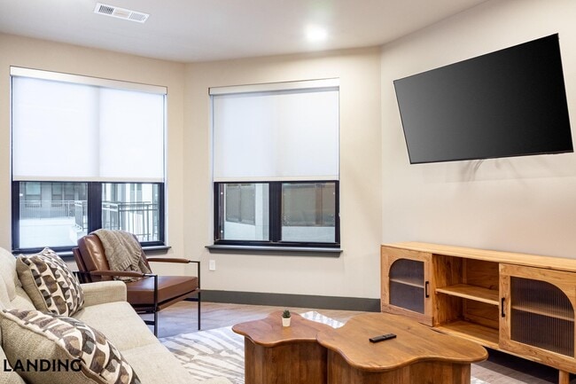 Photo - 415 E 2nd St S Unit 1209