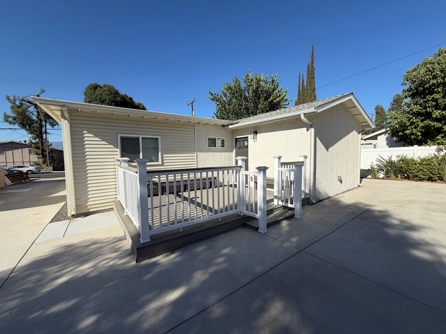 Building Photo - 25461 Cole St Unit 3