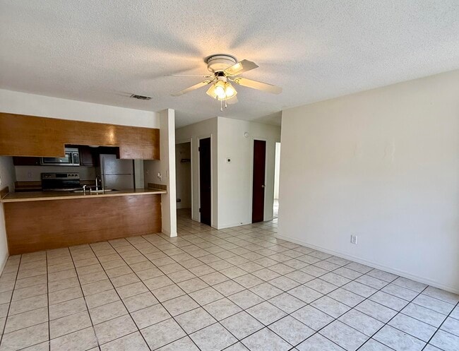 Photo - 513 Landview Dr Unidad D