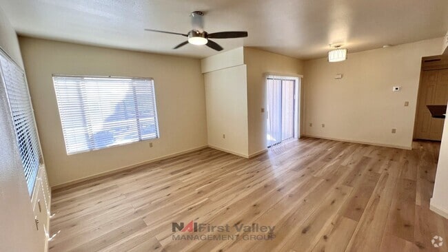 Building Photo - One Bedroom, One Bath Rental