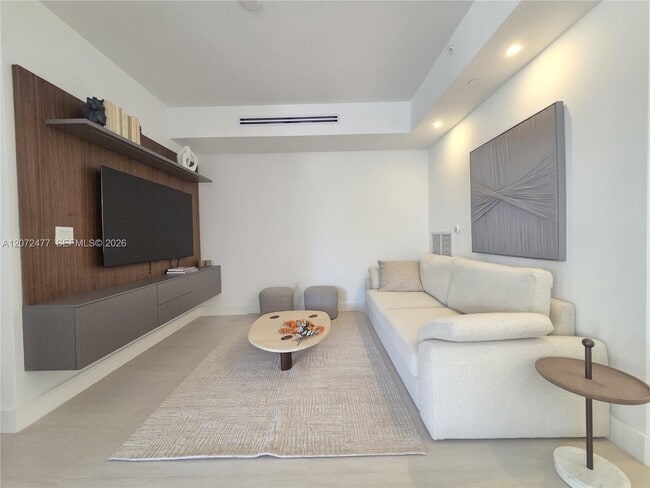 739 Crandon Blvd Unit 202