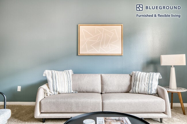 Photo - 25 S Oak Knoll Ave Unit FL3-ID858