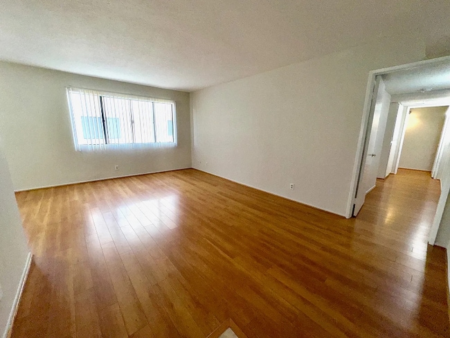 Photo - 620 E San Jose Ave