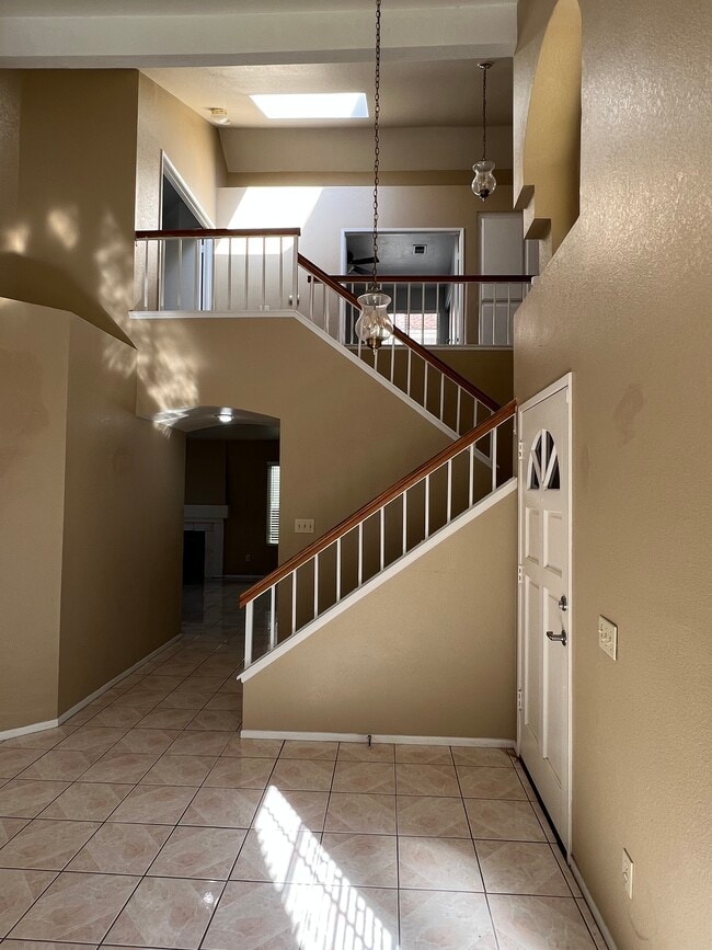 Photo - 10484 Agate Ave