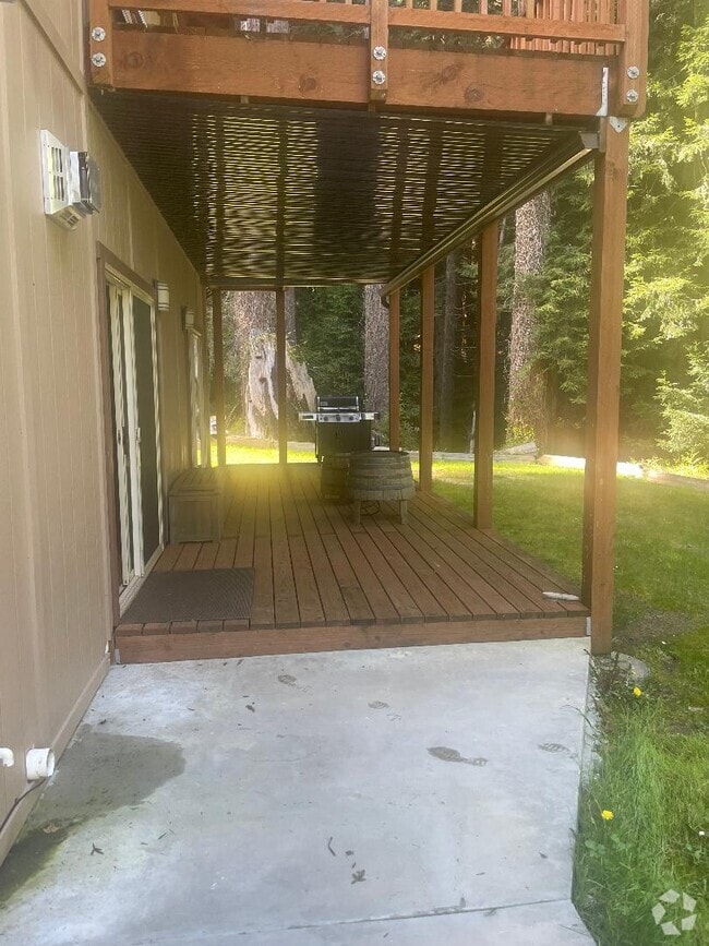 Building Photo - 840 Shirley Blvd Unit B Rental