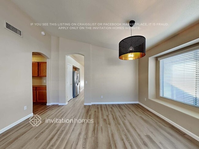 Photo - 1032 N Hudson Pl