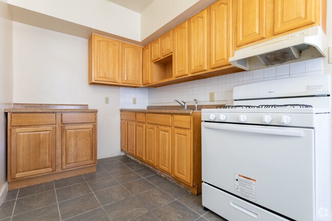 Kitchen - Madison Apartments