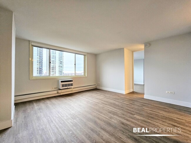 Photo - 1342 N Dearborn St Unit 1 Bed