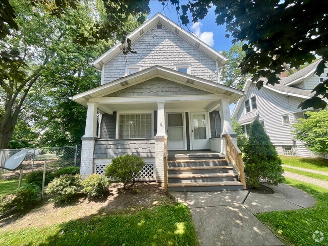 Building Photo - 1163 Carey Ave Unit 1-2 Rental