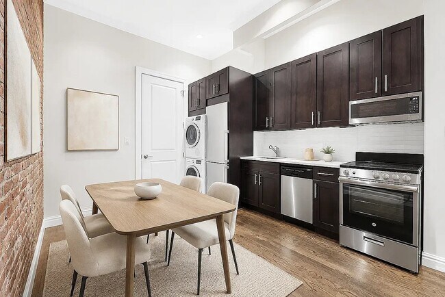 223 Mott St Unit 1
