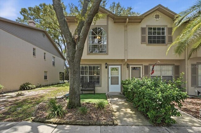 Building Photo - 2120 Fletchers Point Cir