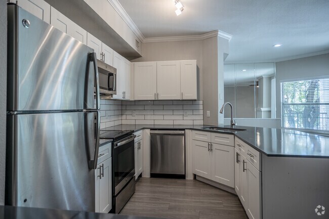 2 habitaciones, 2 baños - 1259 pies cuadrados - Cocina - LADERA APARTMENTS