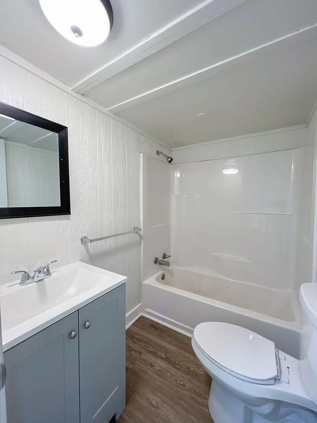 Photo - 307 Green St