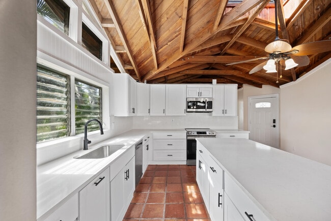 Photo - 816 Chukker Rd