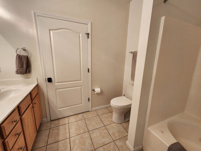 Photo - Call Rashida Clarke at 757-325-9880 for more information