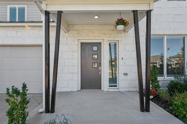 Photo - 520 NW 176th Terrace