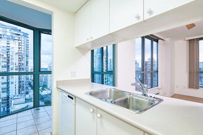 Photo - 1804-1188 Howe Unité 1804