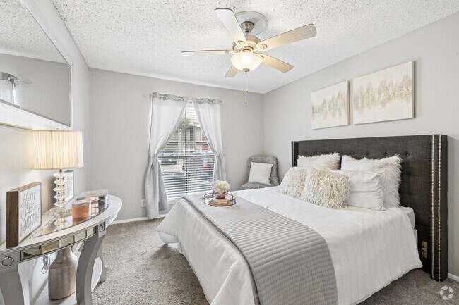 1BR, 1BA - 557SF - Primary Bedroom