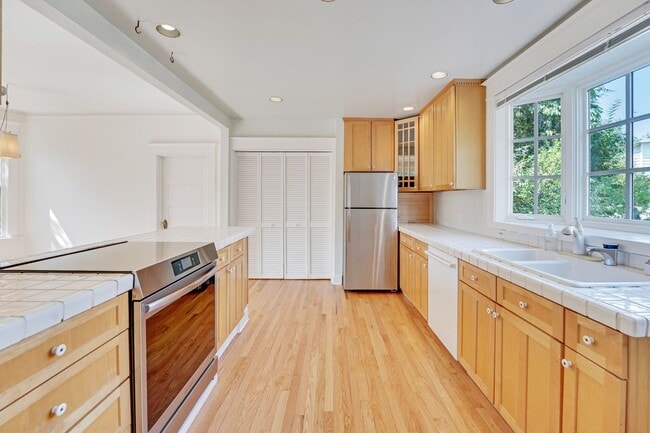 Photo - Phenomenal QA Home!