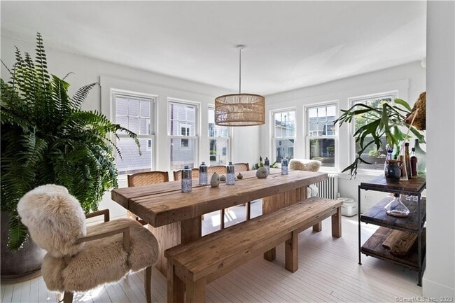 19 Soundview Dr
