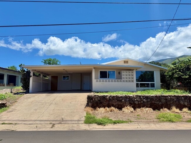 Building Photo - Newly Renovated 4 Bedroom / 2 Bathroom Home for Rent in Lahaina!