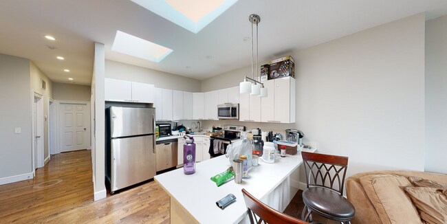 Building Photo - 52 Bay State Rd