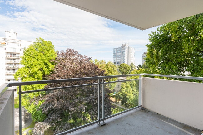 Photo - Kerrisdale A Unit 00501