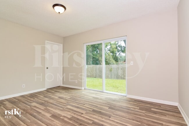 Photo - 500 Brenda Dr