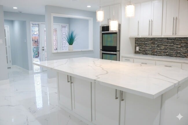 Photo - 10323 Bridgeland Ln
