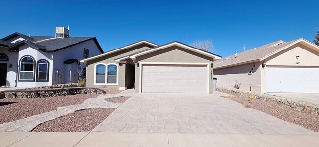 Photo - Adorable 3 bedroom, 2 bath apartment in East El Paso!