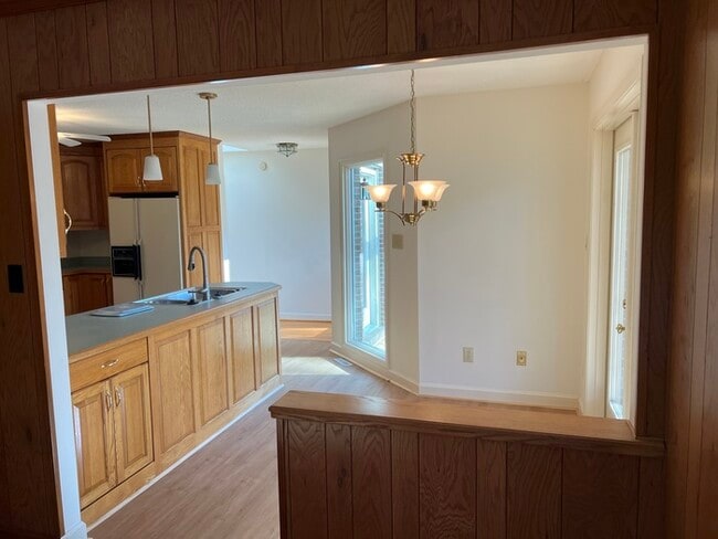 Photo - 303 Lake Pointe Dr