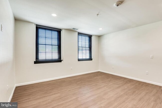 Photo - 210 E Boscawen St Unit 203