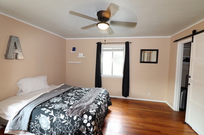 Building Photo - 8227 Santa Fe Dr Unit Lowell Condominiam