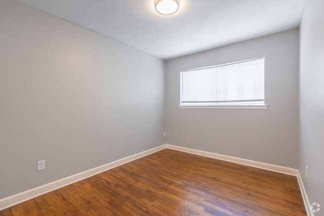 1BR, 1BA - 500SF - The Landing on the Strip
