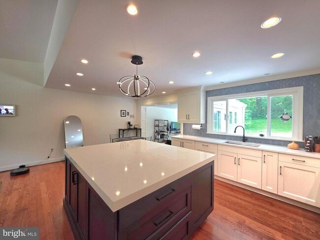 Photo - 8300 Beech Tree Rd