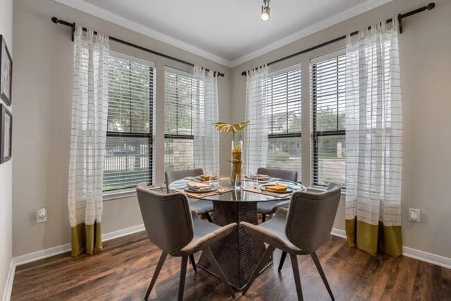 Photo - Elevated Comfort with Move-In Savings! Unidad MSLD