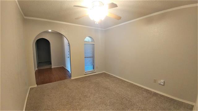 Photo - 3633 Wedgworth Rd S