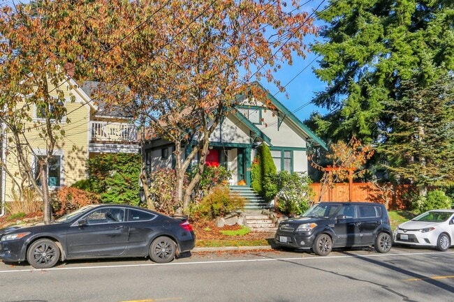 Building Photo - 2Bd/1Ba Seattle House