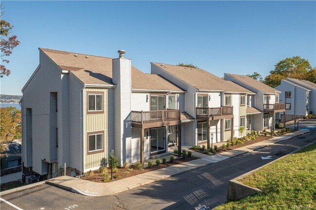 Photo - 8-12-12 South Blvd Unidad 12-B12