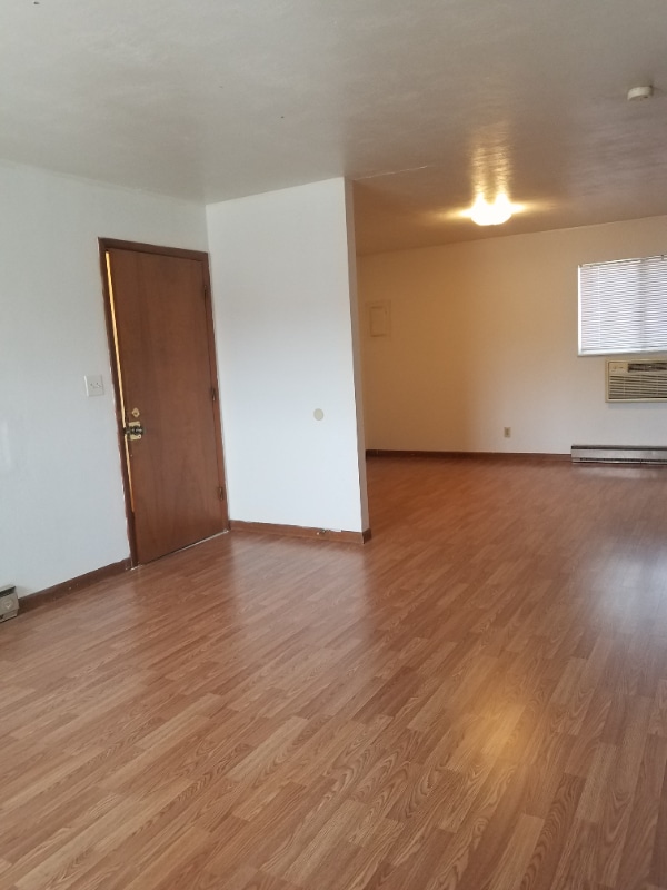 Photo - 713 Cedar Dr