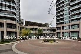 Photo - 1 Elm Dr W Unité 304