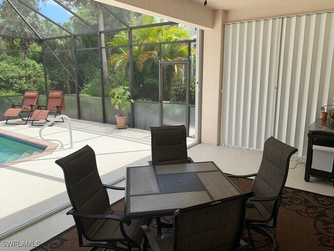 Building Photo - 6247 Ashwood Ln