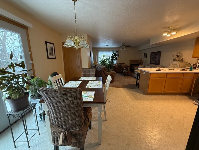 Photo - 3564 E Meadows Pl