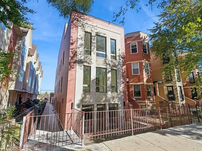 Building Photo - 2323 N Lister Ave Unit 1F