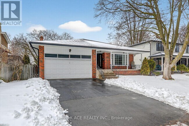 Photo - 1719 Valentine Gardens