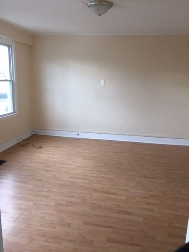 Photo - 209 S Main St Unit Apt C - UPPR