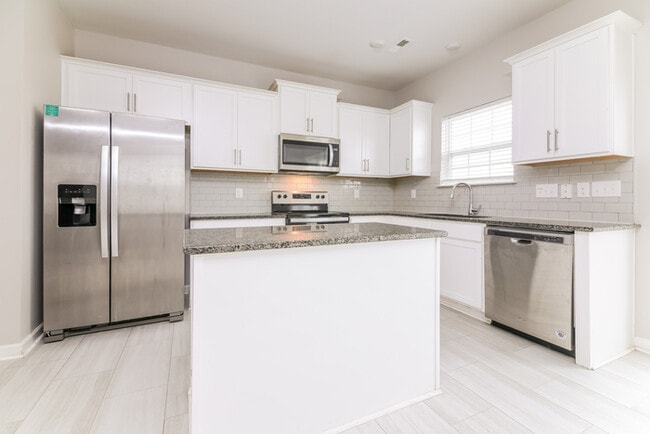 Photo - 695 River Dell Townes Ave.