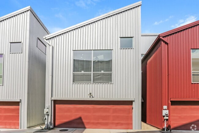 Building Photo - 4614 Lester Dr Rental